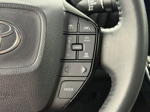 Used 2023 Toyota bZ4X Limited image 23