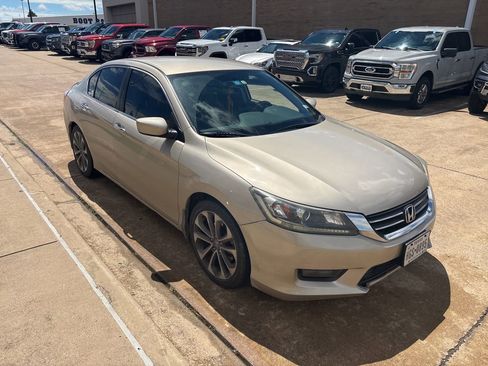 Used 2014 Honda Accord Sport image 4