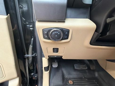 Used 2019 Ford F250 XLT w/ XLT Value Package AWD/4WD image 22
