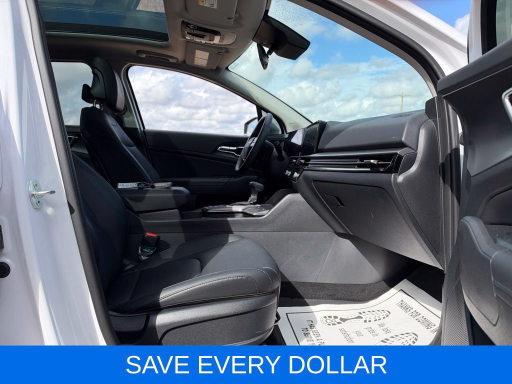 Used 2026 Kia Sportage EX w/ EX Panorama Roof Package FWD image 16
