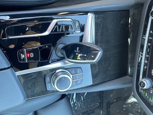 Used 2022 BMW 540i w/ Premium Package image 19