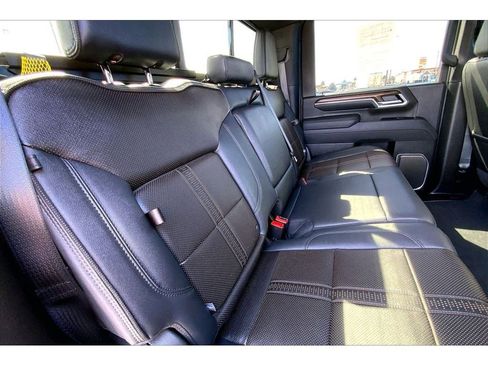 Used 2026 Chevrolet Silverado 3500 High Country w/ Technology Package AWD/4WD image 29