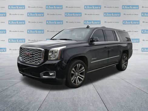 Used 2020 GMC Yukon XL Denali w/ Denali Premium Package image 16