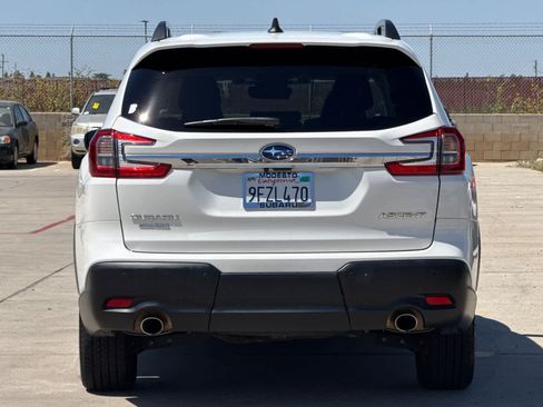 Used 2023 Subaru Ascent Premium w/ Convenience Package AWD/4WD image 4