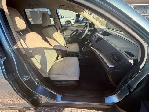 Used 2015 Honda CR-V LX image 9