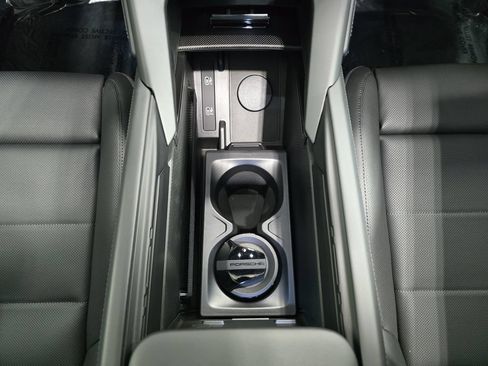 New 2026 Porsche Cayenne Turbo AWD/4WD image 20