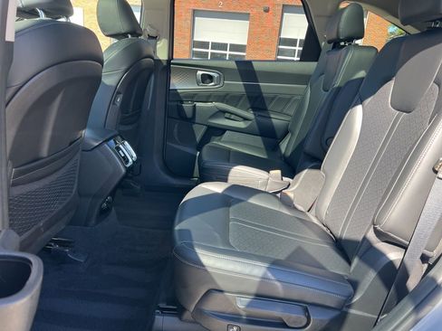 Certified 2023 Kia Sorento SX AWD/4WD image 26