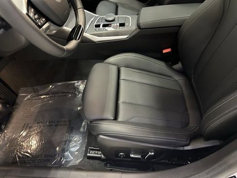 Used 2025 BMW 330i xDrive 330i xDrive w/ Premium Package image 27