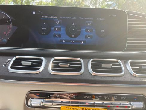 New 2026 Mercedes-Benz GLS 580 4MATIC image 18