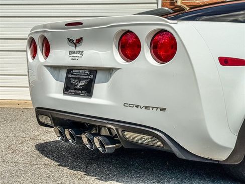 Used 2007 Chevrolet Corvette Z06 w/ Preferred Equipment Group RWD image 39