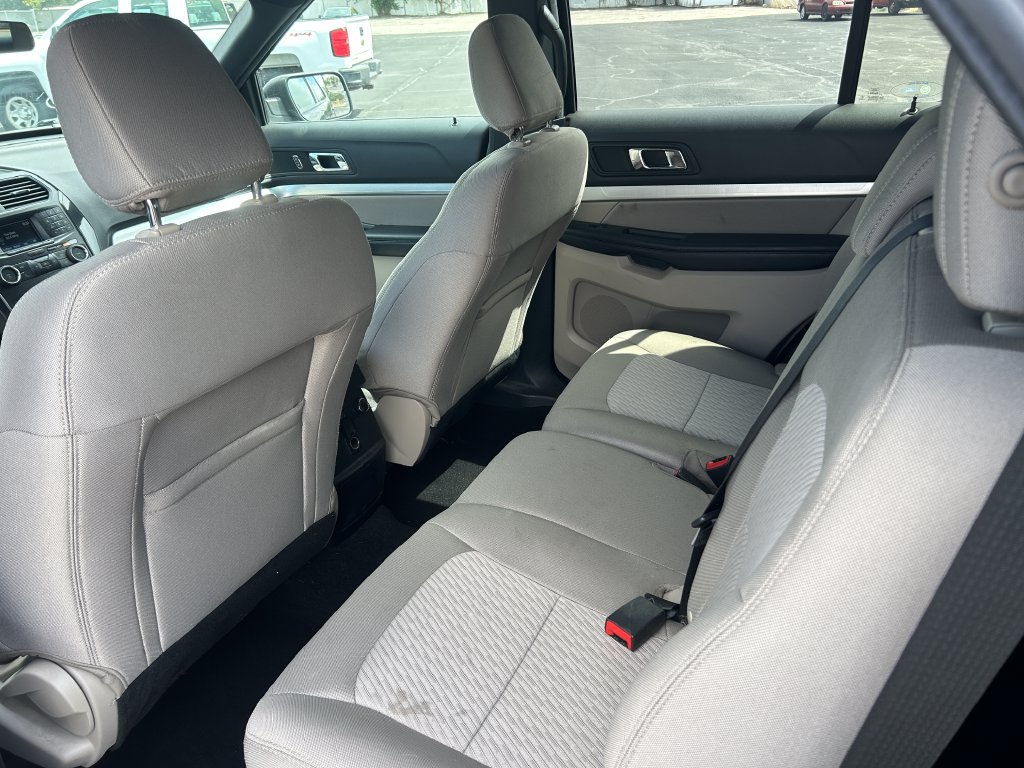 Used 2018 Ford Explorer 4WD w/ Class II Trailer Tow Package image 26