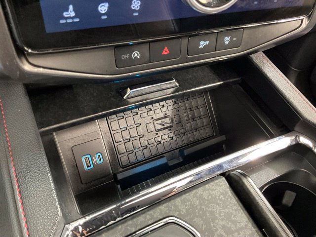 Used 2023 Ford Expedition Limited AWD/4WD image 18