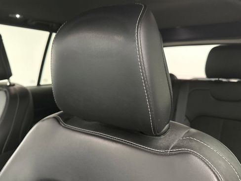 Used 2023 Jeep Grand Cherokee Altitude image 8