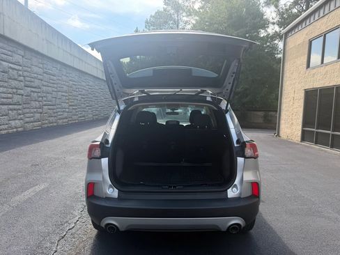 Used 2020 Ford Escape SE FWD image 30
