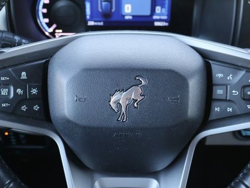 Used 2023 Ford Bronco Wildtrak image 34