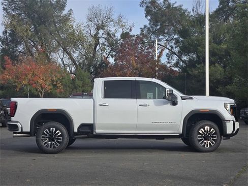 New 2026 GMC Sierra 3500 Denali Ultimate image 3