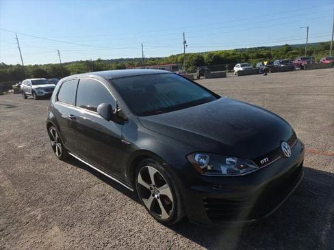 Used 2015 Volkswagen GTI S FWD image 4