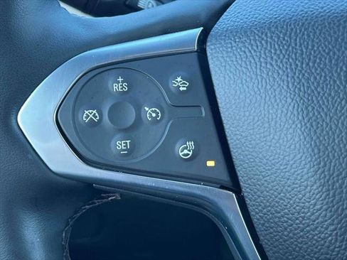 Used 2023 Chevrolet Traverse Premier image 20