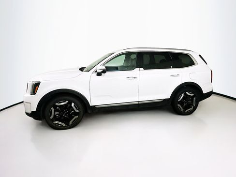 Used 2025 Kia Telluride S image 4