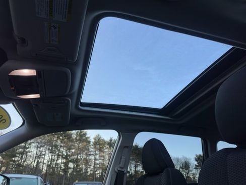 Used 2023 Subaru Forester Premium image 19