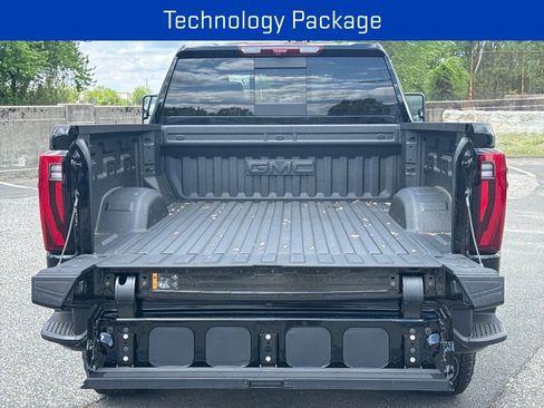 New 2026 GMC Sierra 2500 Denali w/ Denali Reserve Package AWD/4WD image 7