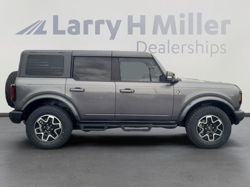 Certified 2023 Ford Bronco Outer Banks AWD/4WD image 6