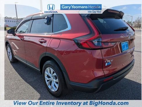Certified 2025 Honda CR-V LX image 9