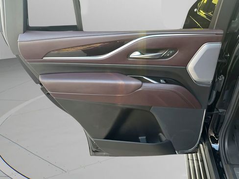 Used 2021 Cadillac Escalade Sport Platinum image 17