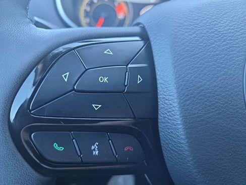 Used 2023 Jeep Cherokee Altitude Lux w/ Lux Elite Package image 36