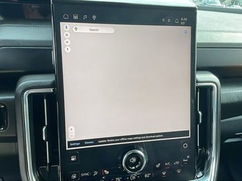 Used 2025 GMC Yukon XL Denali image 19