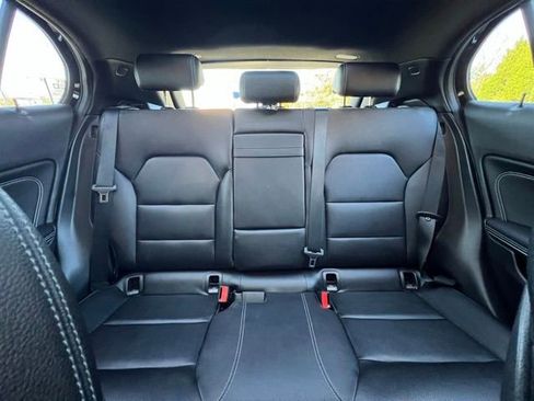 Used 2018 Mercedes-Benz GLA 250 4MATIC image 5