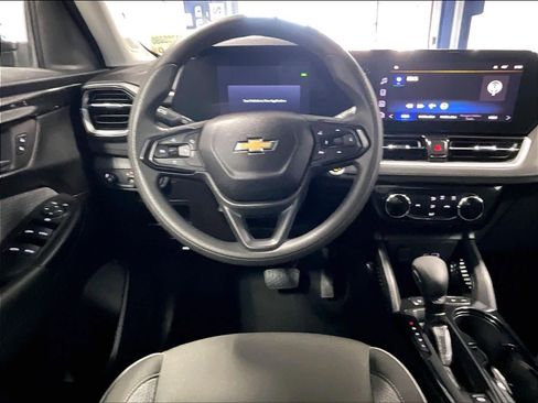 Used 2025 Chevrolet TrailBlazer LT image 17