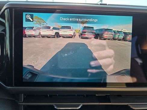 New 2026 Jeep Gladiator Willys AWD/4WD image 25