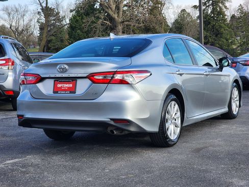 Used 2020 Toyota Camry LE FWD image 7