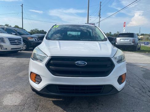 Used 2017 Ford Escape S FWD image 4
