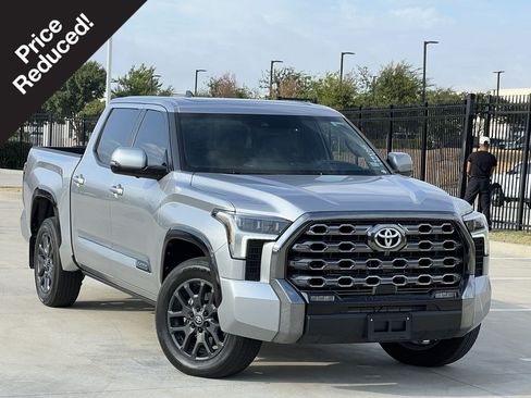 Used 2025 Toyota Tundra Platinum AWD/4WD image 1