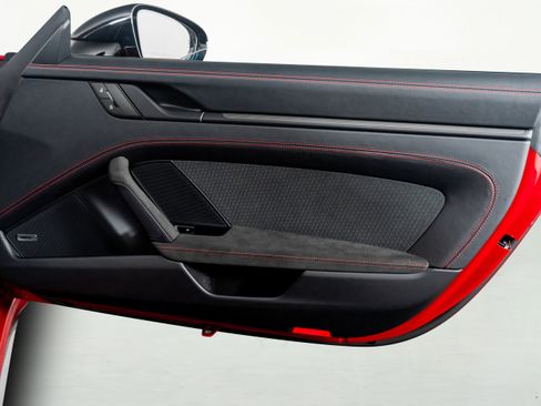 Used 2026 Porsche 911 Targa 4 GTS w/ Premium Package image 51