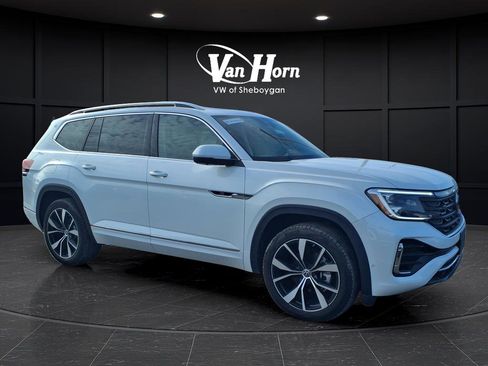 Used 2024 Volkswagen Atlas SEL Premium R-Line image 1