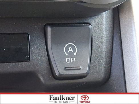 Certified 2025 Toyota RAV4 XLE AWD/4WD image 24