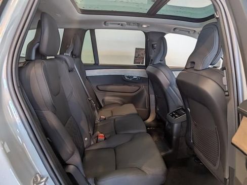 New 2026 Volvo XC90 T8 Plus w/ Protection Package Premier AWD/4WD image 28