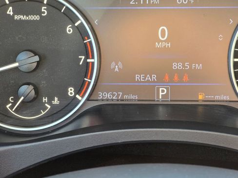 Used 2024 Nissan Altima 2.5 SV image 26