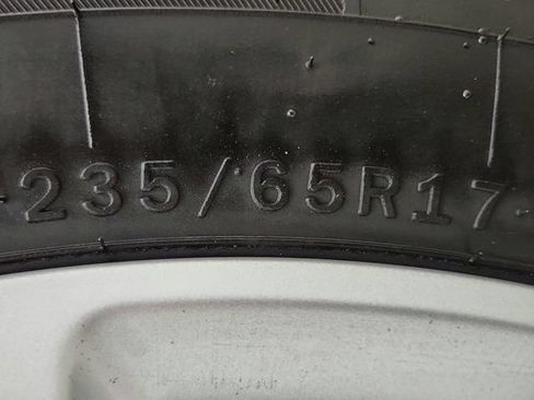Used 2018 Chrysler Pacifica Touring-L Plus FWD image 33