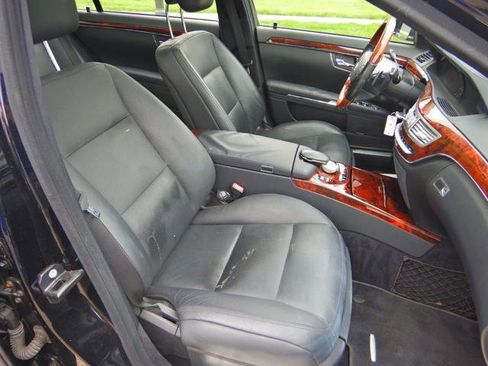 Used 2011 Mercedes-Benz S 550 4MATIC image 18