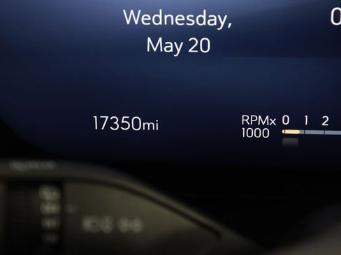 Used 2025 Buick Enclave Sport Touring FWD image 38