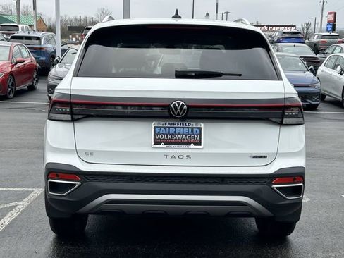 New 2026 Volkswagen Taos SE AWD/4WD image 6