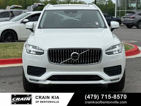 Used 2020 Volvo XC90 T6 Momentum AWD/4WD image 2