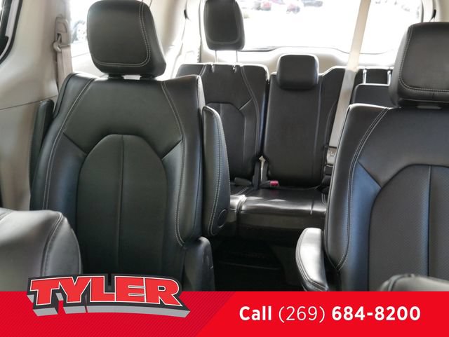 Used 2024 Chrysler Pacifica Limited FWD image 38
