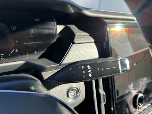 Used 2024 GMC Acadia Elevation w/ Luxury Package image 20