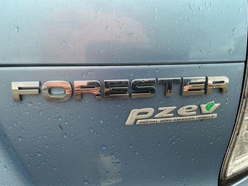 Used 2012 Subaru Forester 2.5X Premium w/ All-Weather Pkg AWD/4WD image 19