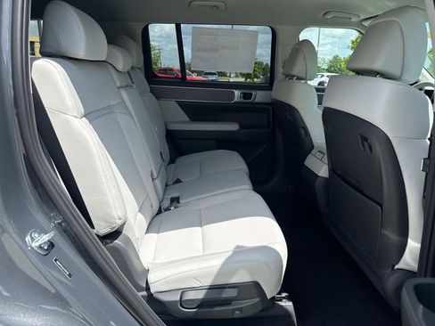 New 2026 Hyundai Santa Fe SE FWD image 11